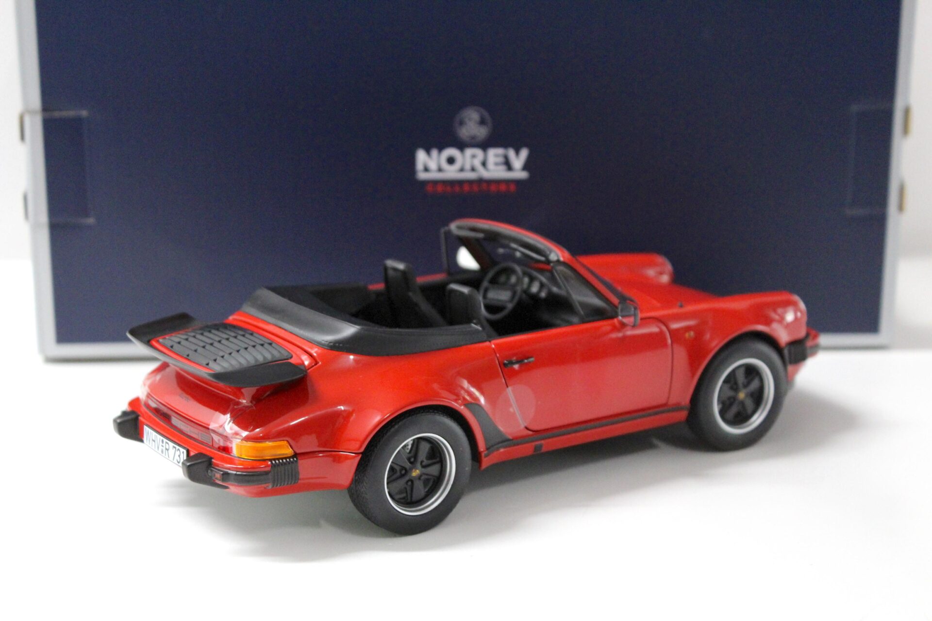 1:18 Norev Porsche 911 Turbo Cabriolet G-Modell red 1987