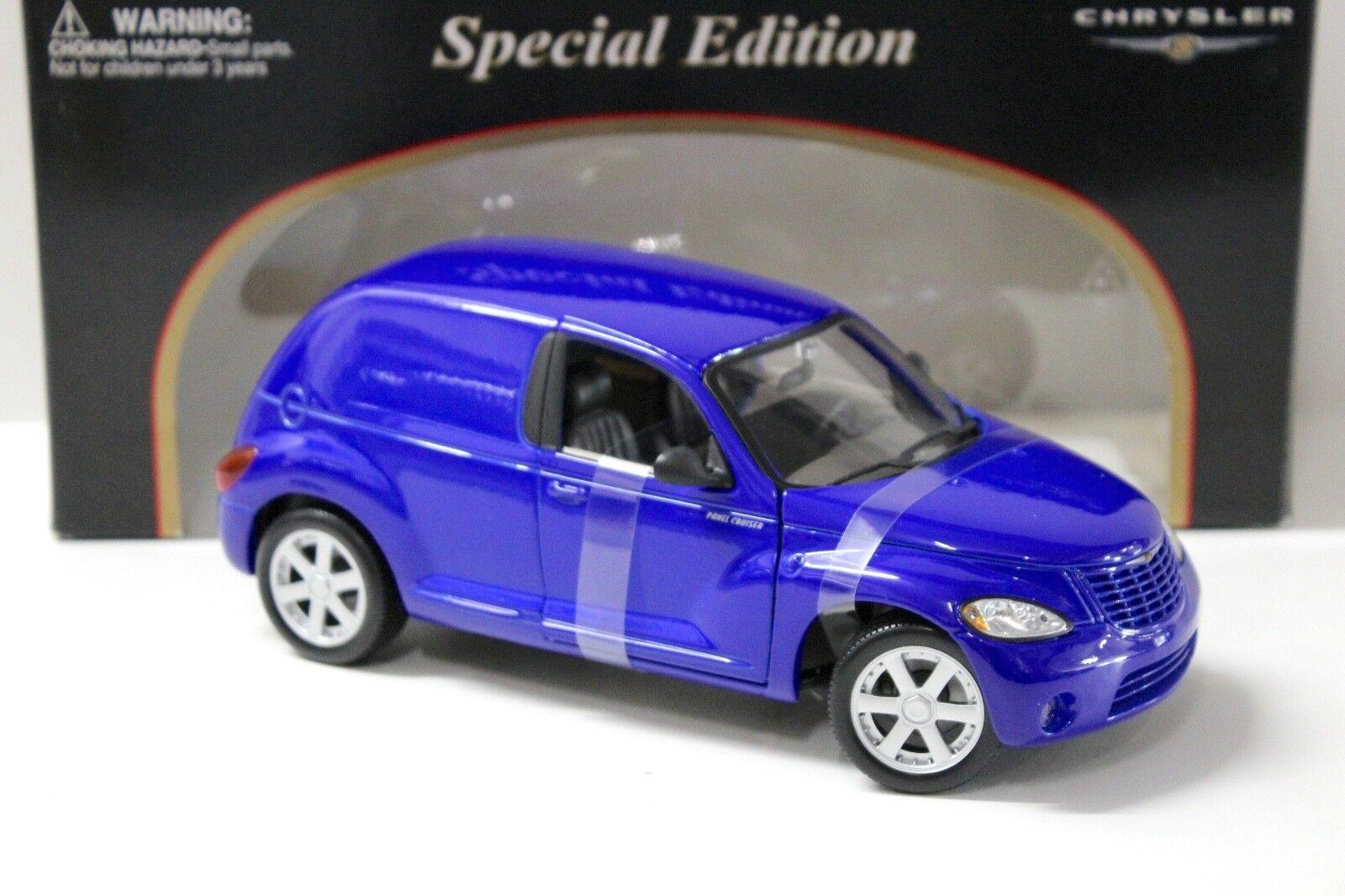 1:18 Maisto Chrysler Panel Cruiser blue
