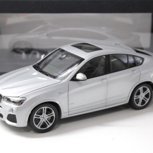 1:18 Paragon BMW X4 (F26) Glacier silver M-Pack DEALER VERSION