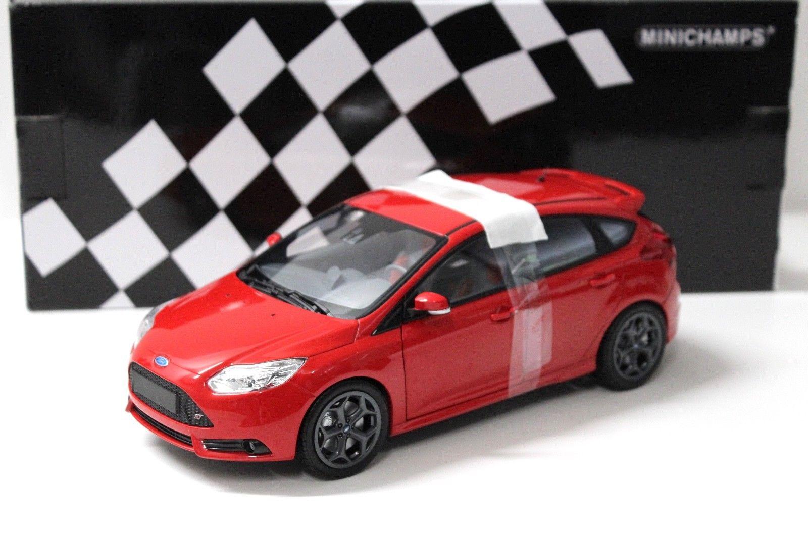 1:18 Minichamps Ford Focus ST 2011 red