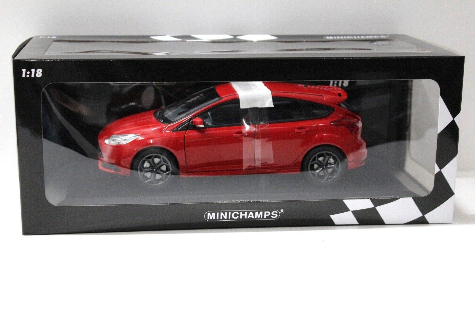 1:18 Minichamps Ford Focus ST 2011 red