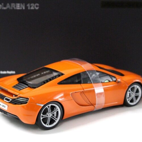 1:18 AUTOart McLaren MP4-12C Coupe 2011 orange