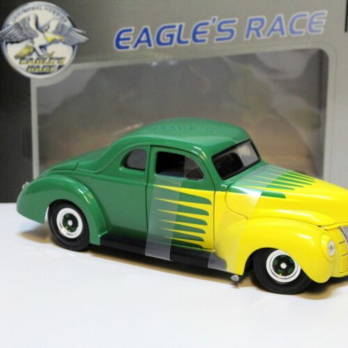 1:18 Eagle Ford Deluxe "Hot Rod" green/yellow