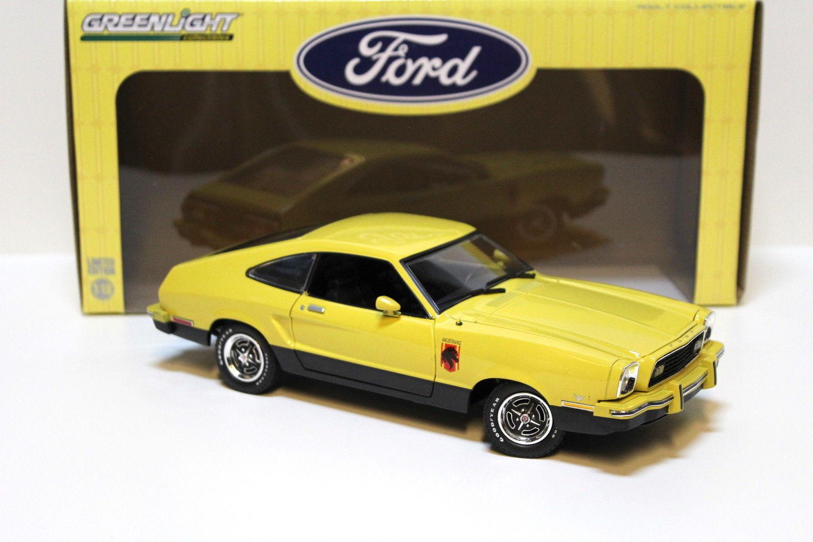 1:18 Greenlight Ford Mustang II Stallion 1976 yellow