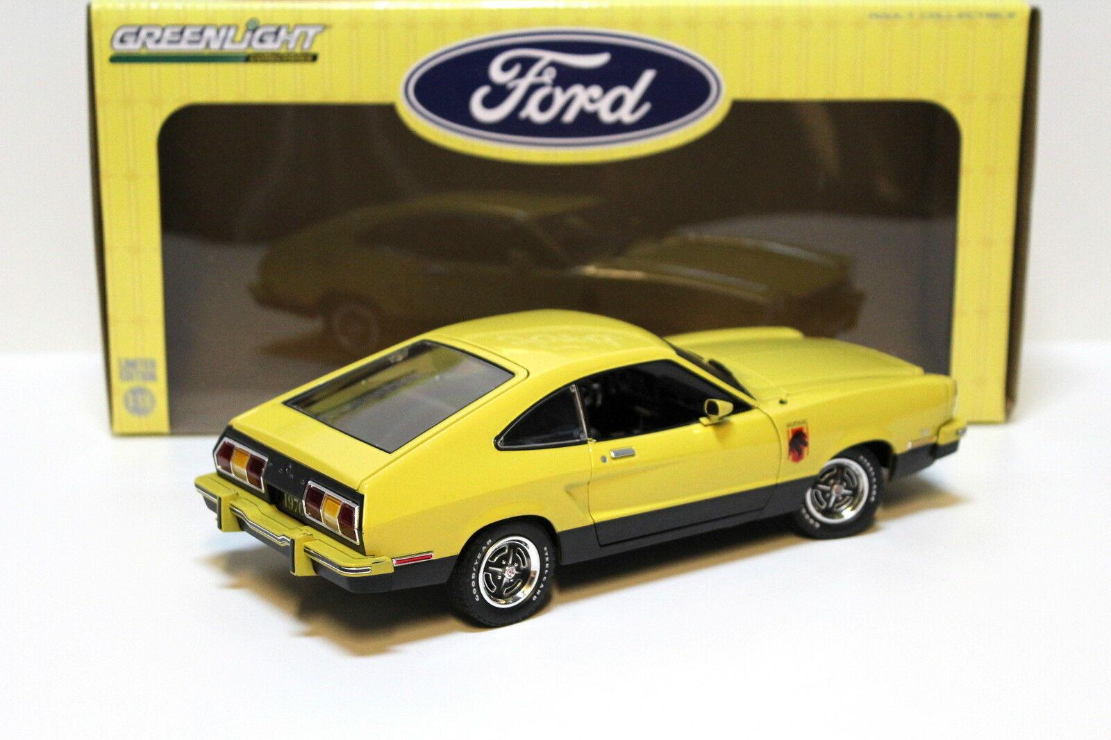 1:18 Greenlight Ford Mustang II Stallion 1976 yellow