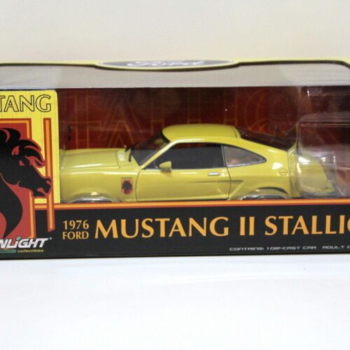 1:18 Greenlight Ford Mustang II Stallion 1976 yellow