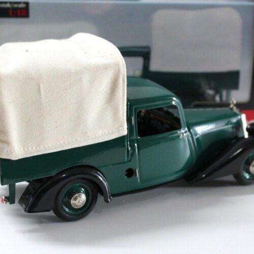 1:18 Schuco Mercedes 170V Pritsche mit Plane green