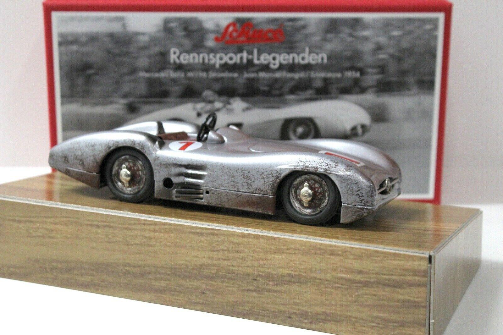 Schuco Mercedes W196 Stromlinie Fangio Silverstone 1954 After Race Version
