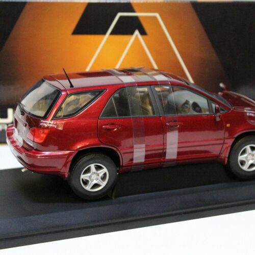 1:18 AUTOart Toyota Harrier RHD SUV red
