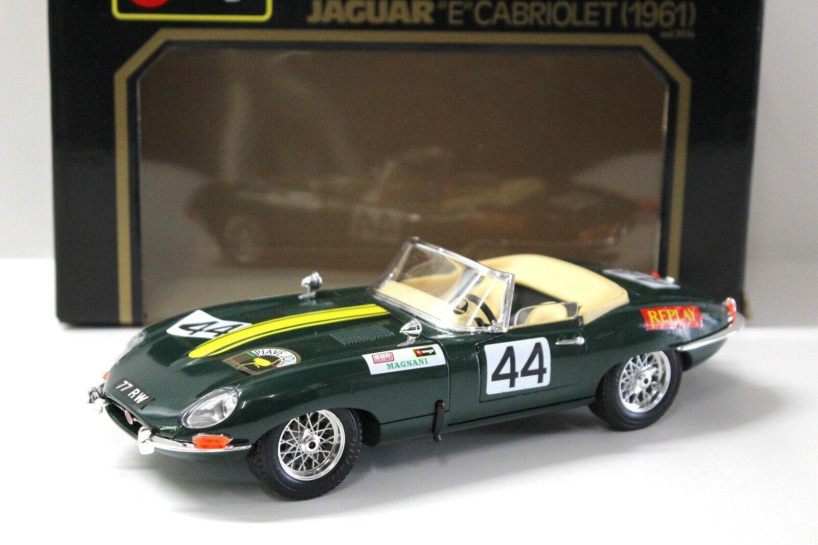1:18 Bburago Jaguar E-Type Cabriolet Replay #44 green