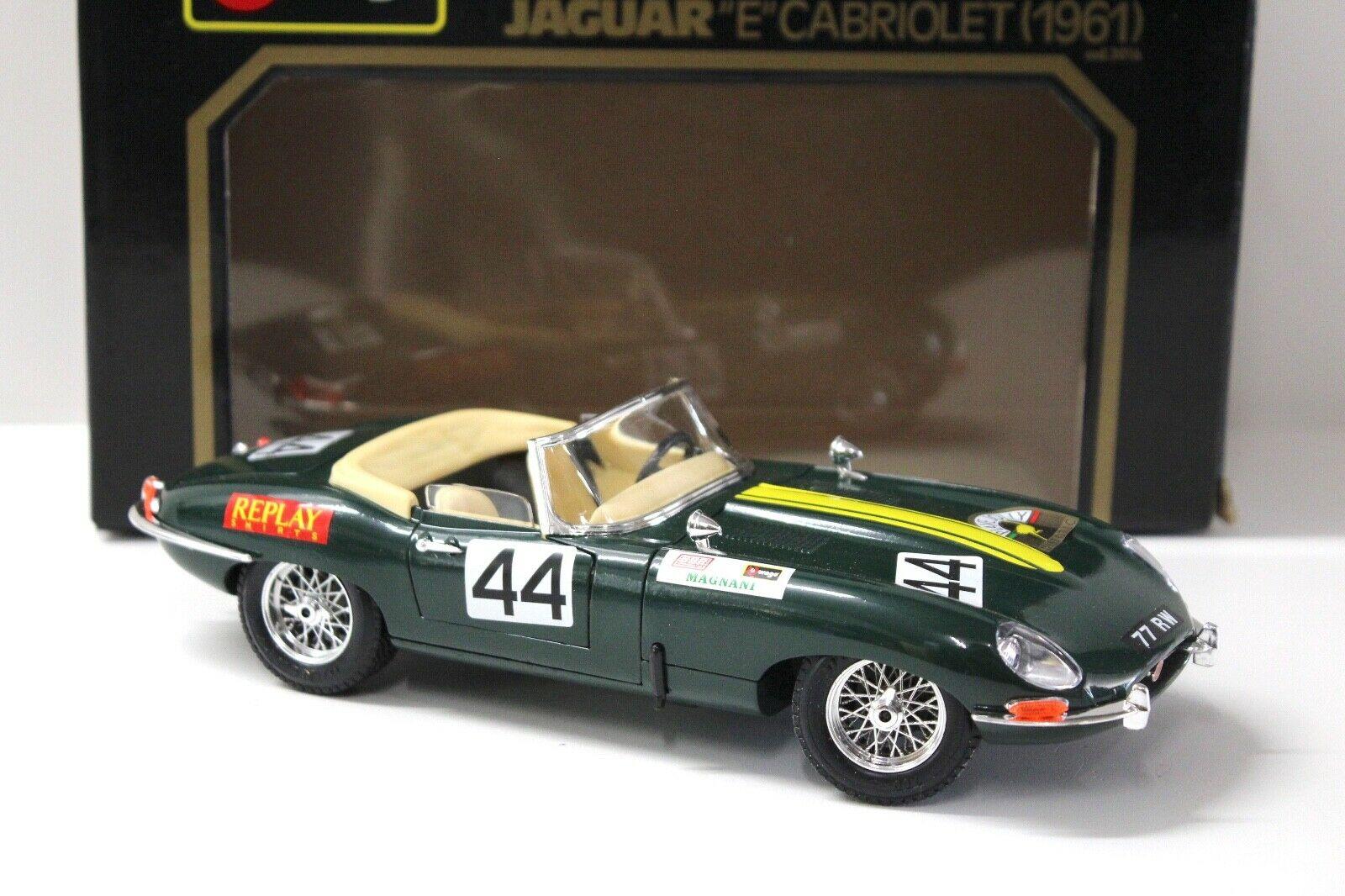1:18 Bburago Jaguar E-Type Cabriolet Replay #44 green
