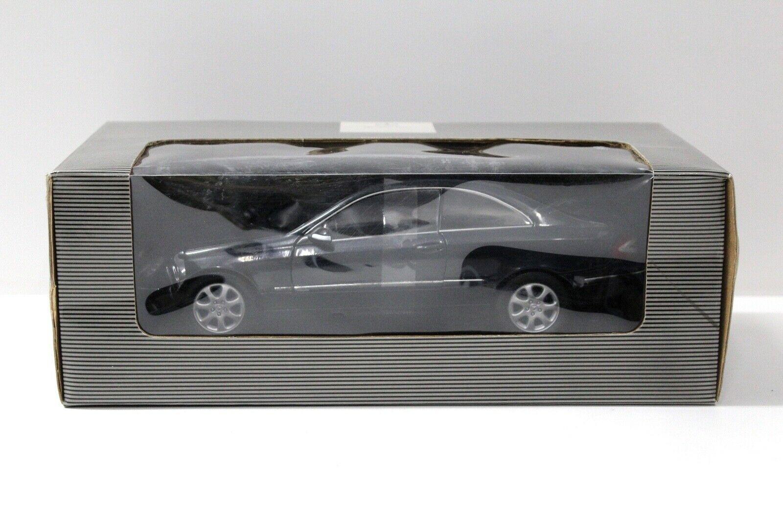1:18 Kyosho Mercedes CLK Coupe dark blue DEALER VERSION