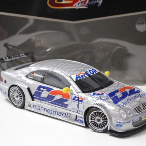 1:18 Maisto Mercedes CLK DTM 2000 SCHNEIDER #1 silver