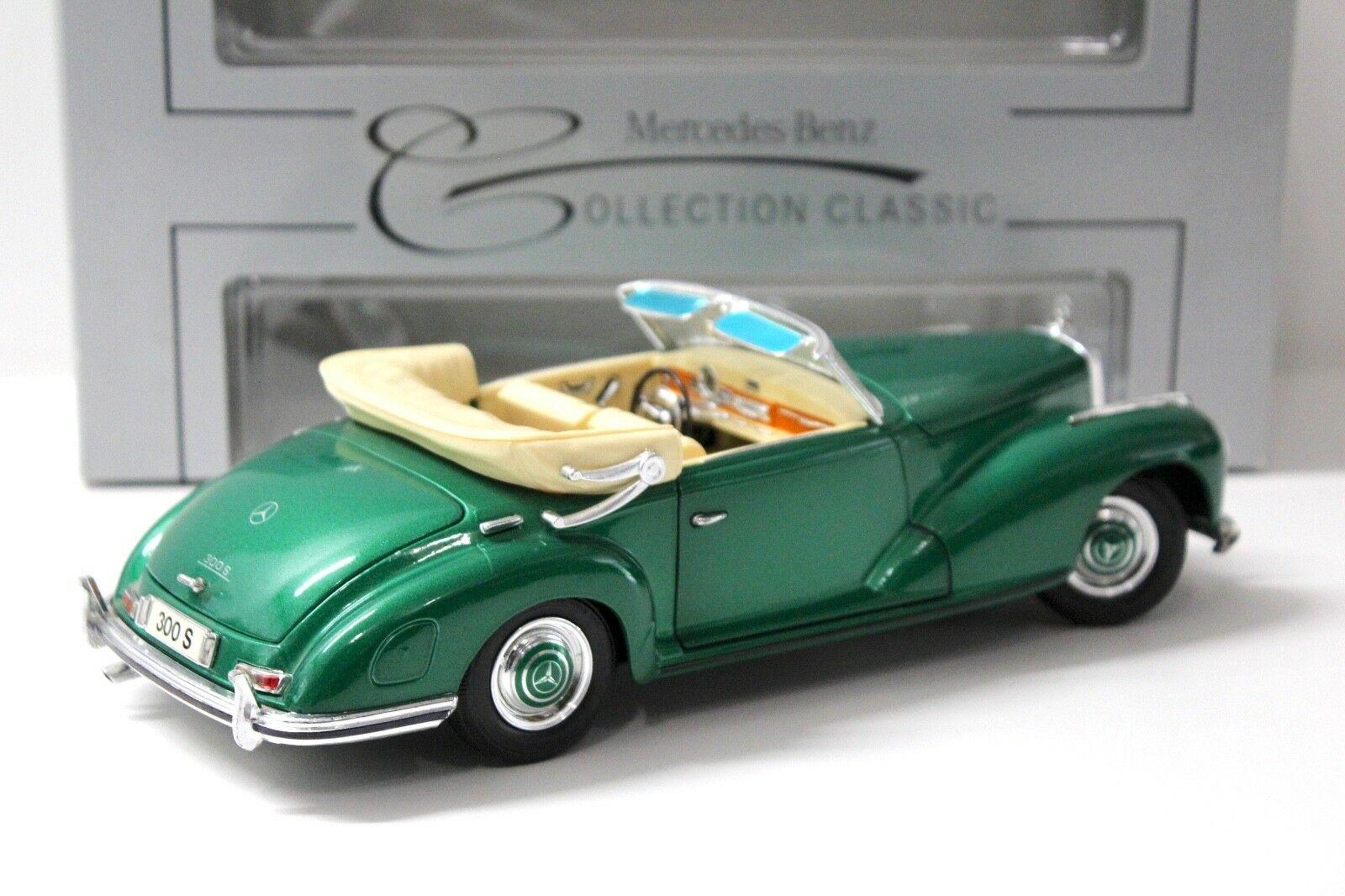 1:18 Maisto Mercedes 300S Cabriolet green DEALER VERSION