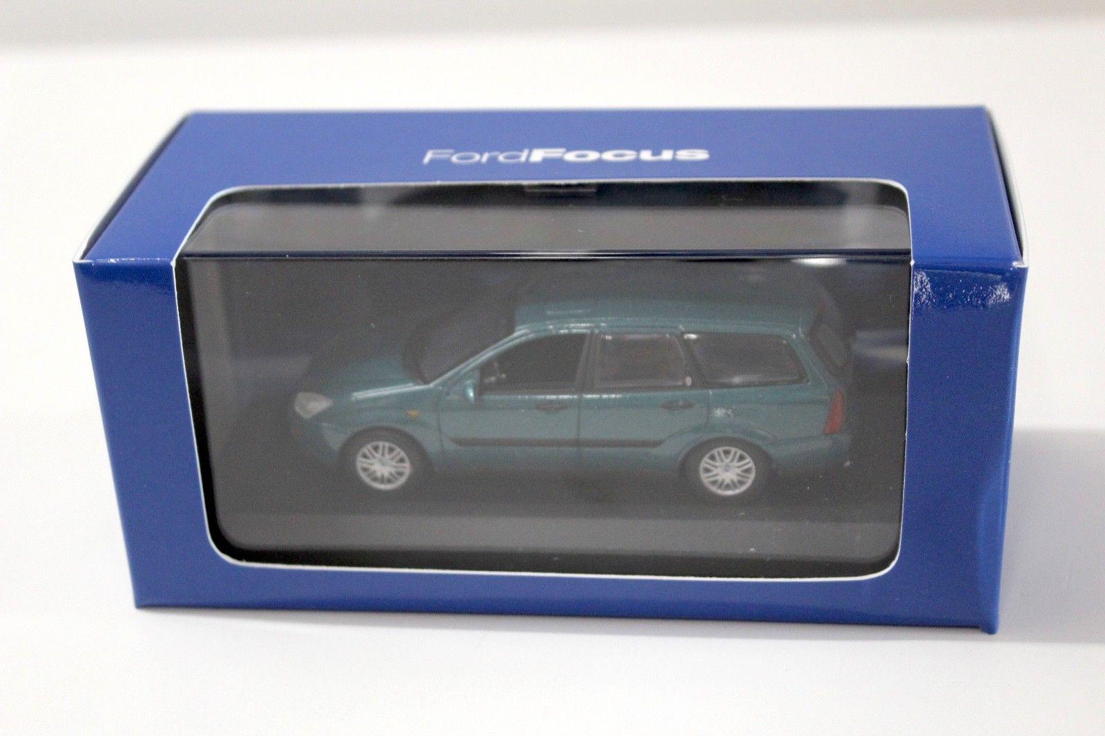1:43 Minichamps Ford Focus Turnier 1999 green DEALER VERSION