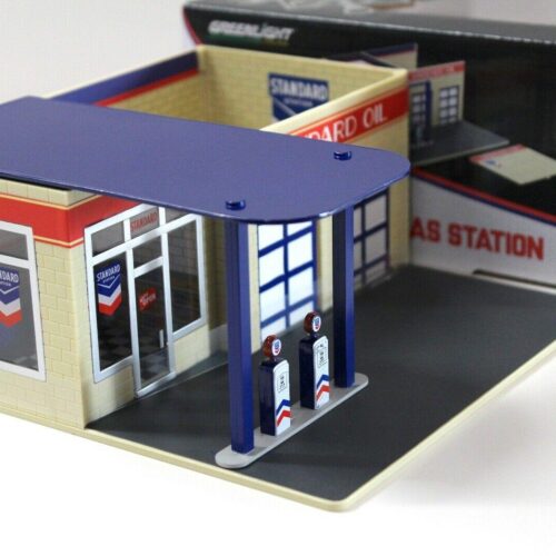 1:64 Greenlight Vintage Gas Station "STANDARD STATION" Tankstelle