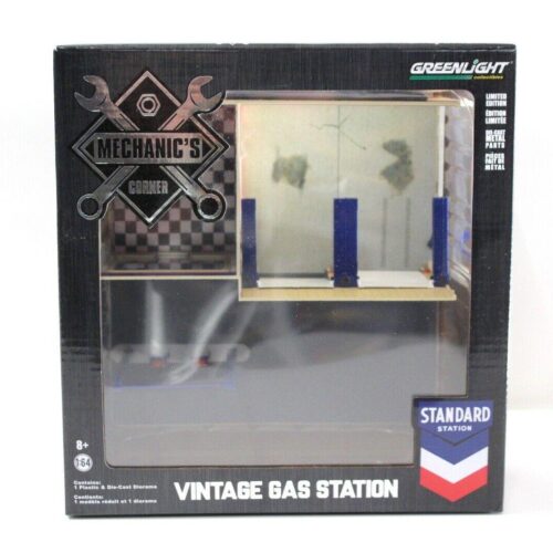 1:64 Greenlight Vintage Gas Station "STANDARD STATION" Tankstelle