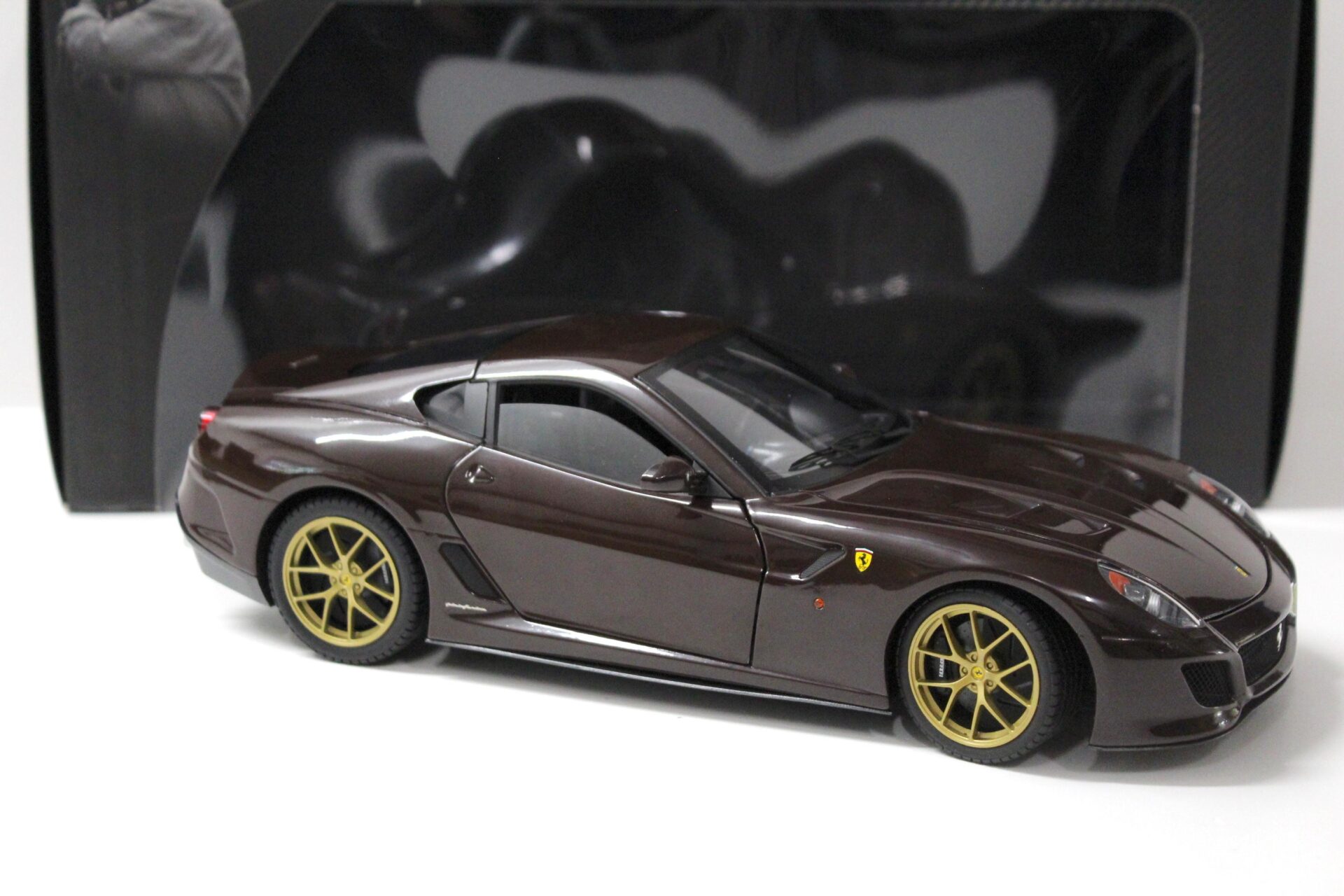 1:18 Hot Wheels Elite Ferrari 599 GTO "Michael Mann" dark red