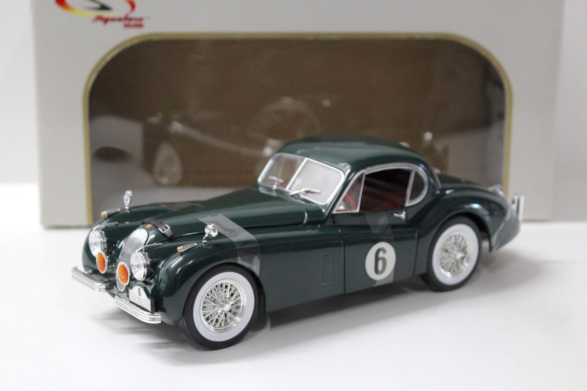 1:18 Signature Models 1949 Jaguar XK120 Coupe Racing #6 dark green
