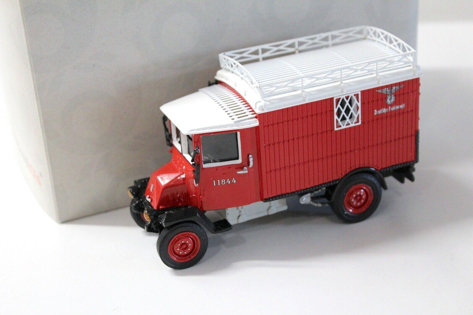 1:43 Premium ClassiXXs Lloyd Hansa Elektrowagen "Deutsche Reichspost" red