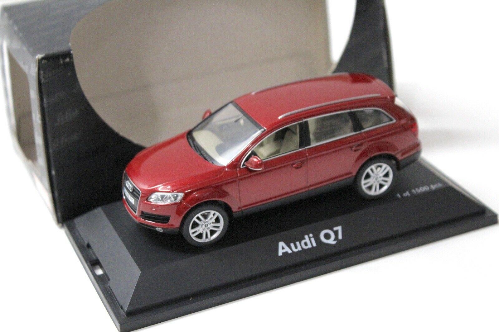 1:43 Schuco Audi Q7 granada red