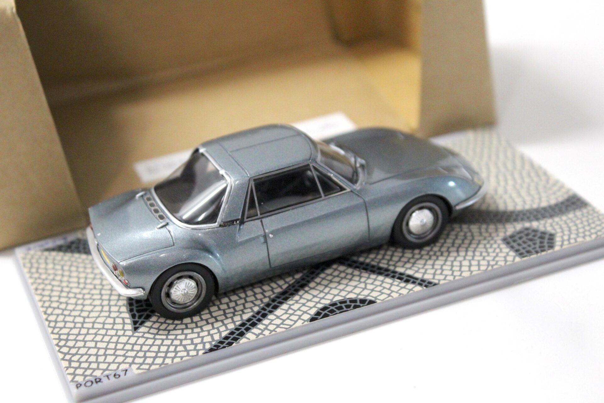 1:43 Spark Bizarre Matra 530 LX metallic grey