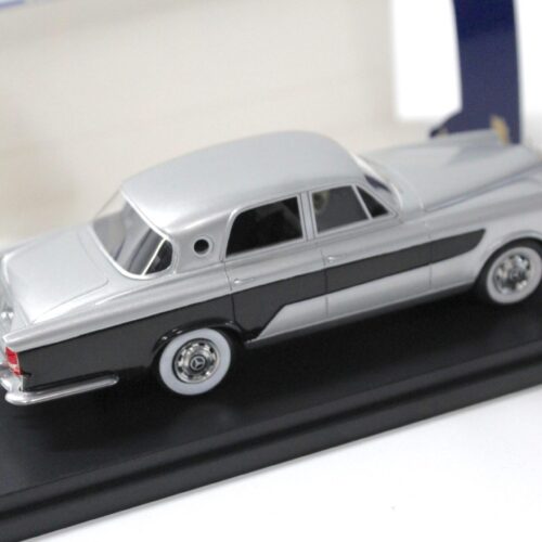 1:43 BOS Mercedes Ghia 300C Berlina silver/ black