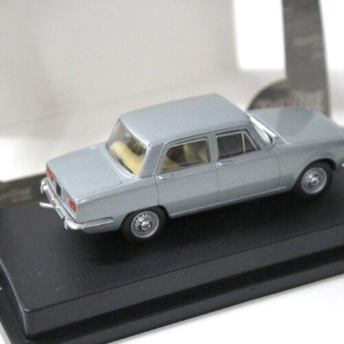 1:43 Starline Alfa Romeo 1750 silver 1968