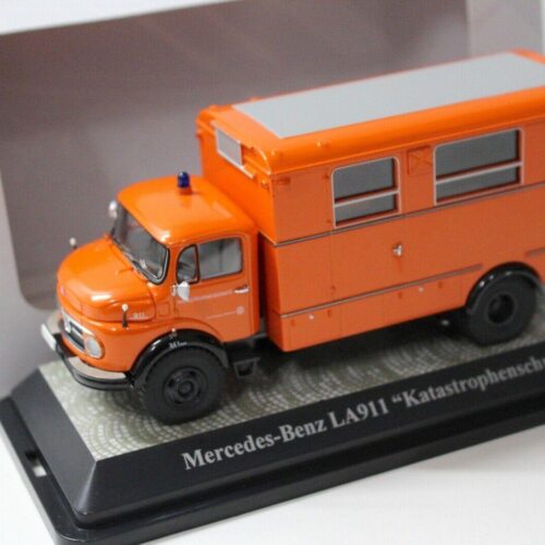 1:43 Premium ClassiXXs Mercedes LA911 Katastrophenschutz orange