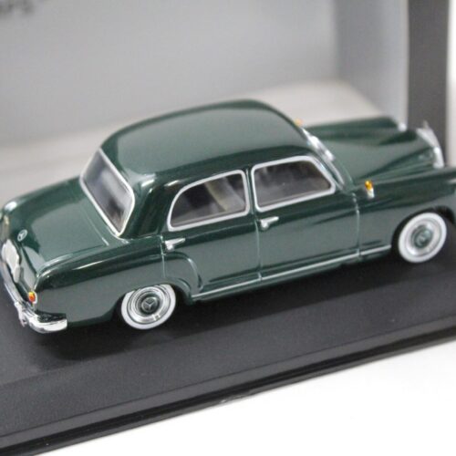 1:43 Minichamps Mercedes 180 Ponton W120 Moss green 1953 - Image 2