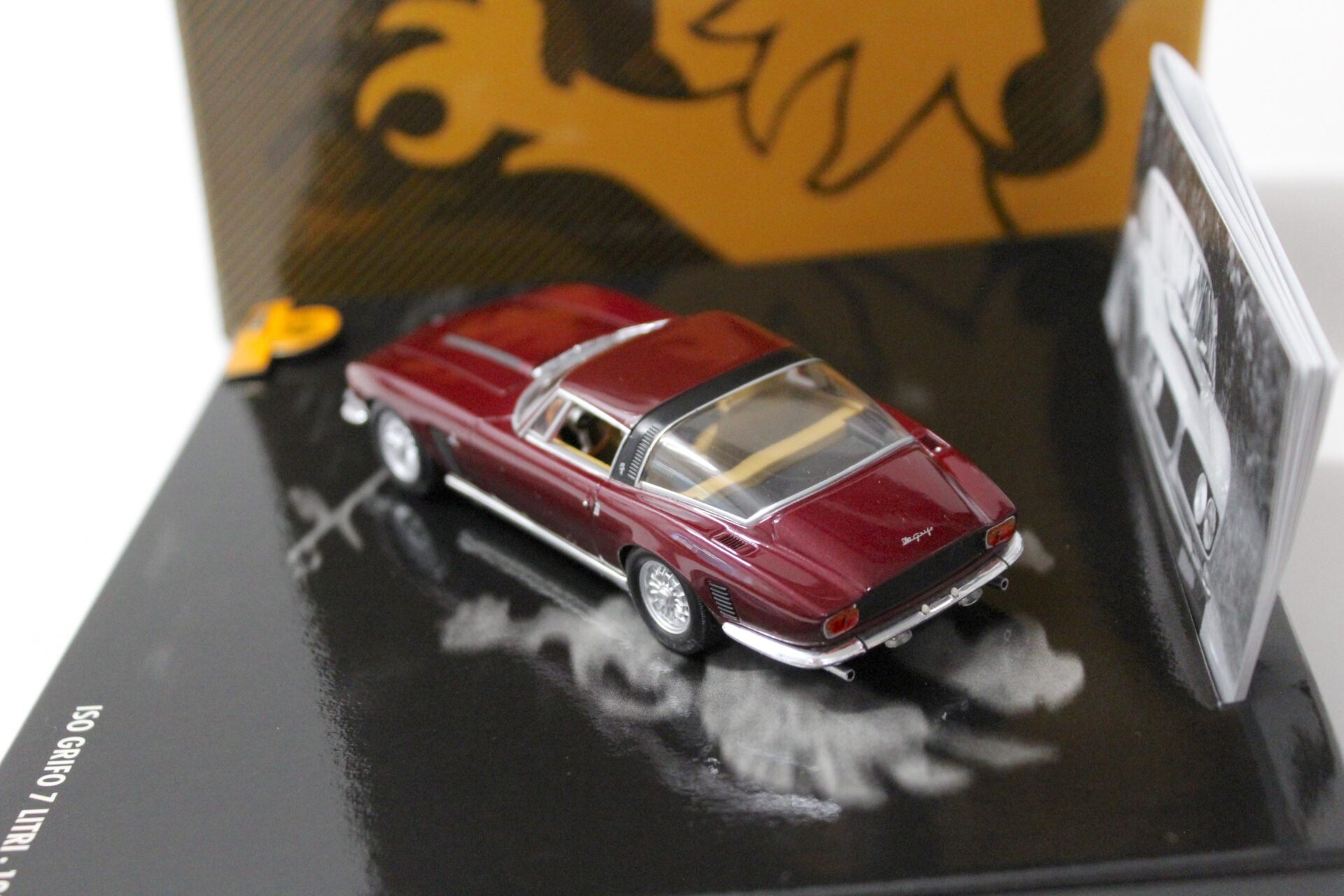 1:43 Minichamps ISO Grifo 7 litri V8 red metallic 1968