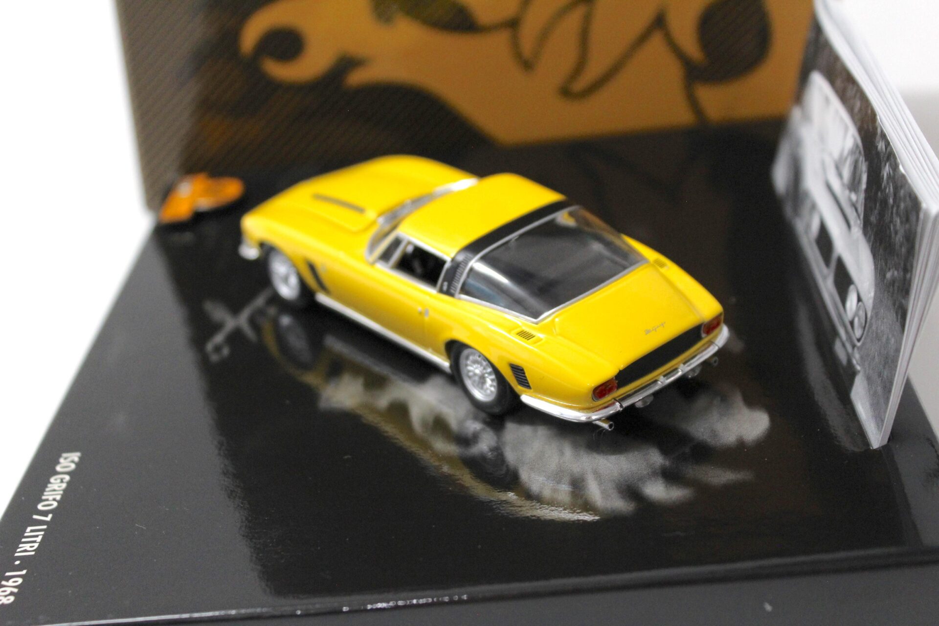 1:43 Minichamps ISO Grifo 7 litri V8 yellow 1968