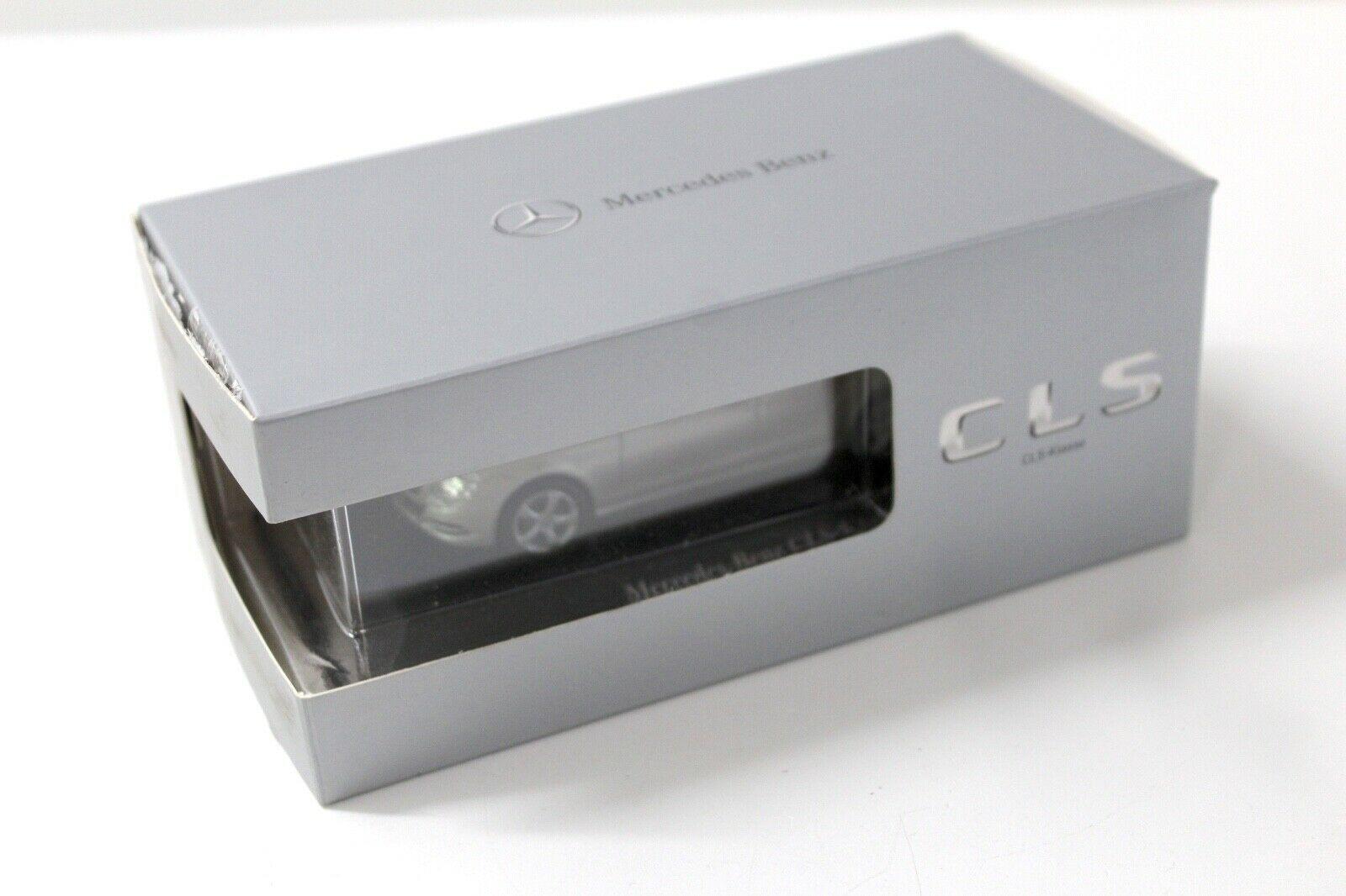 1:43 Norev Mercedes CLS-Klasse silver DEALER VERSION