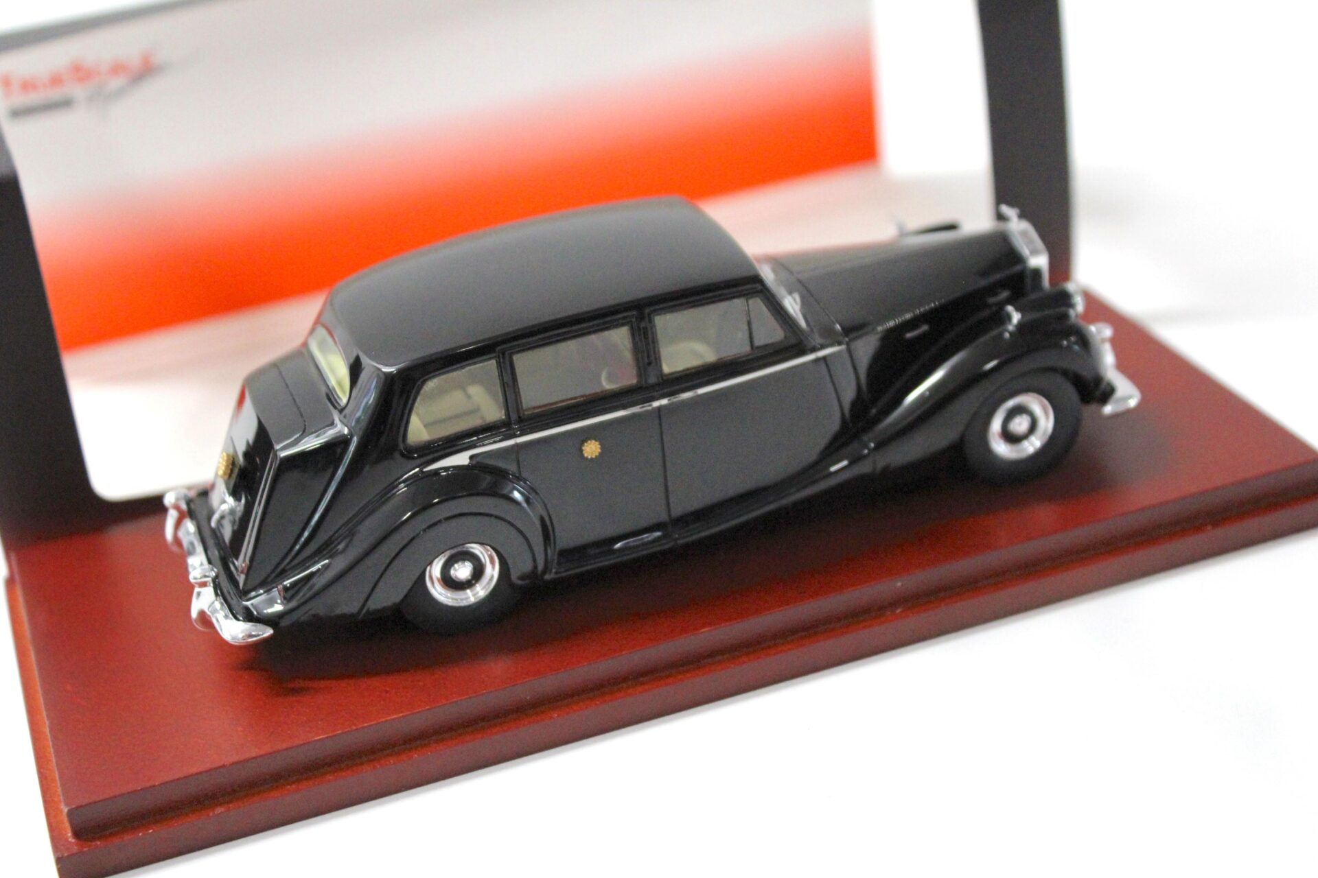 1:43 TSM True Scale 1950 Rolls Royce Silver Wraith "Japanese Imperial"