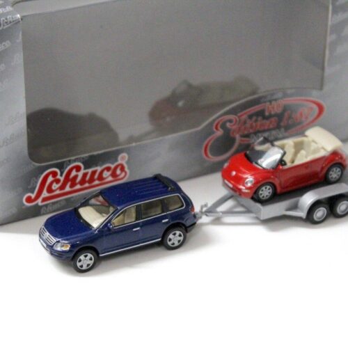1:87 Schuco VW Touareg blue + Anhänger mit Beetle Cabrio orange