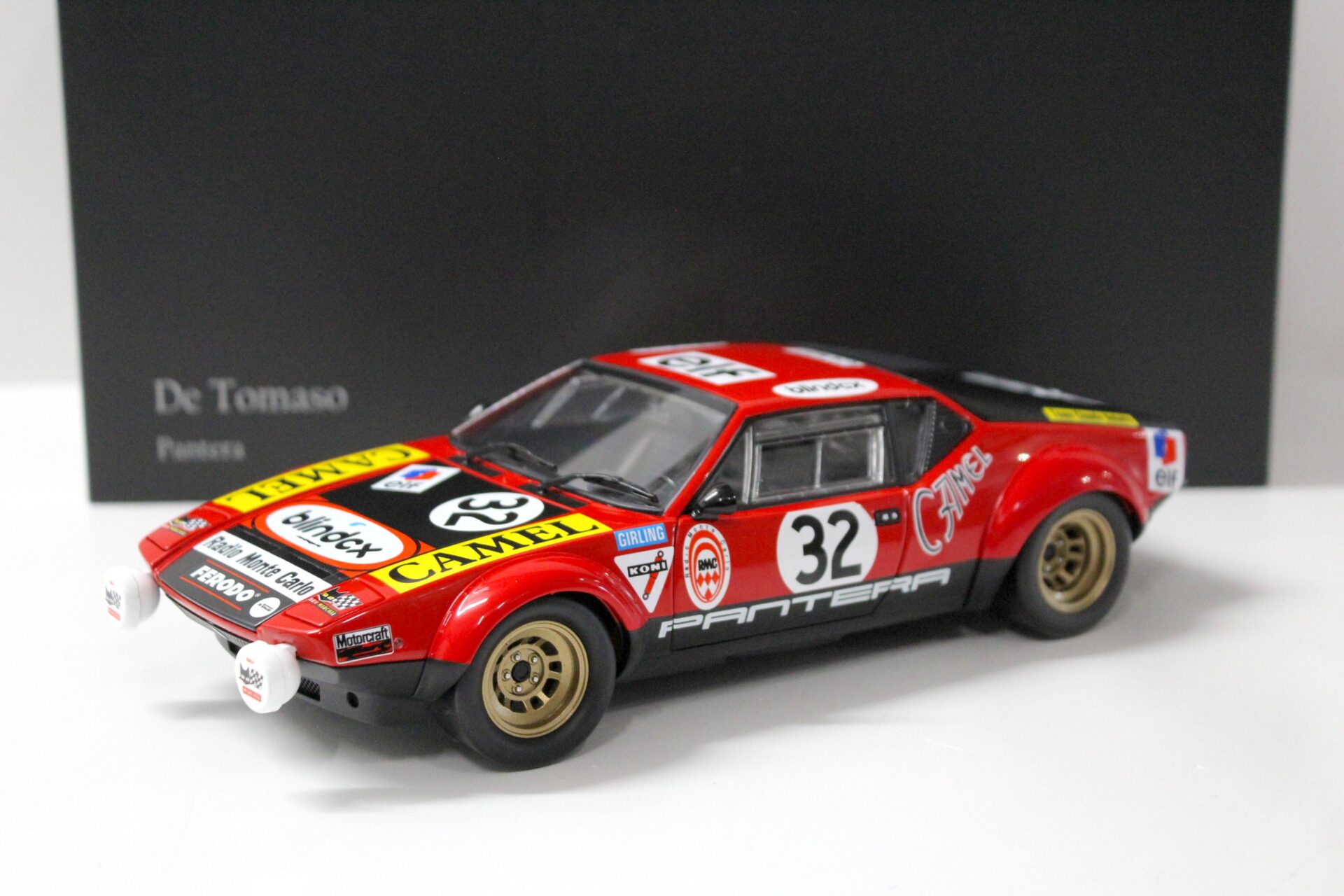 ID 48734 orig.jpg 1:18 Kyosho De Tomaso Pantera 1972 Le Mans #32 red/ black