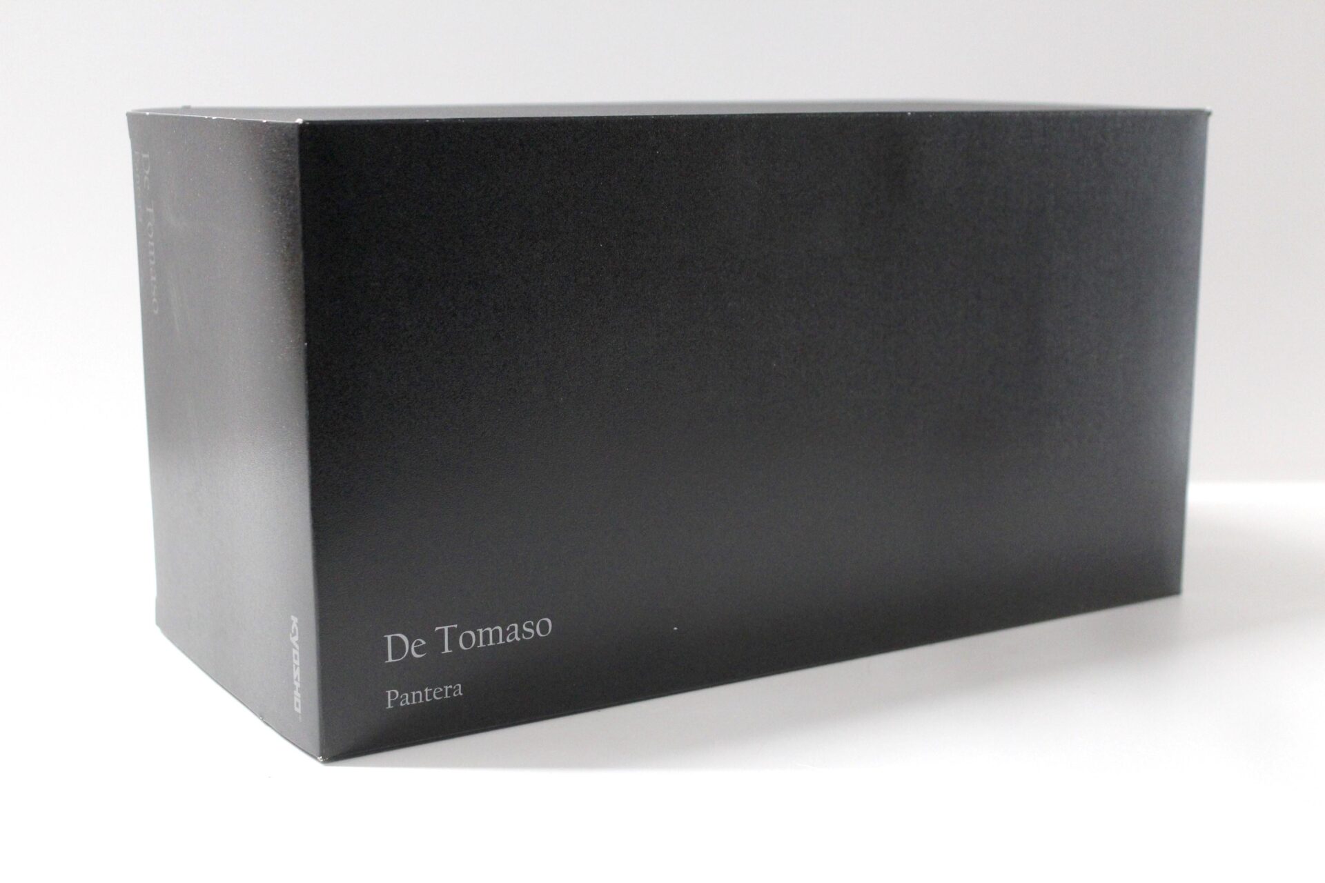 1:18 Kyosho De Tomaso Pantera 1972 Le Mans #32 red/ black