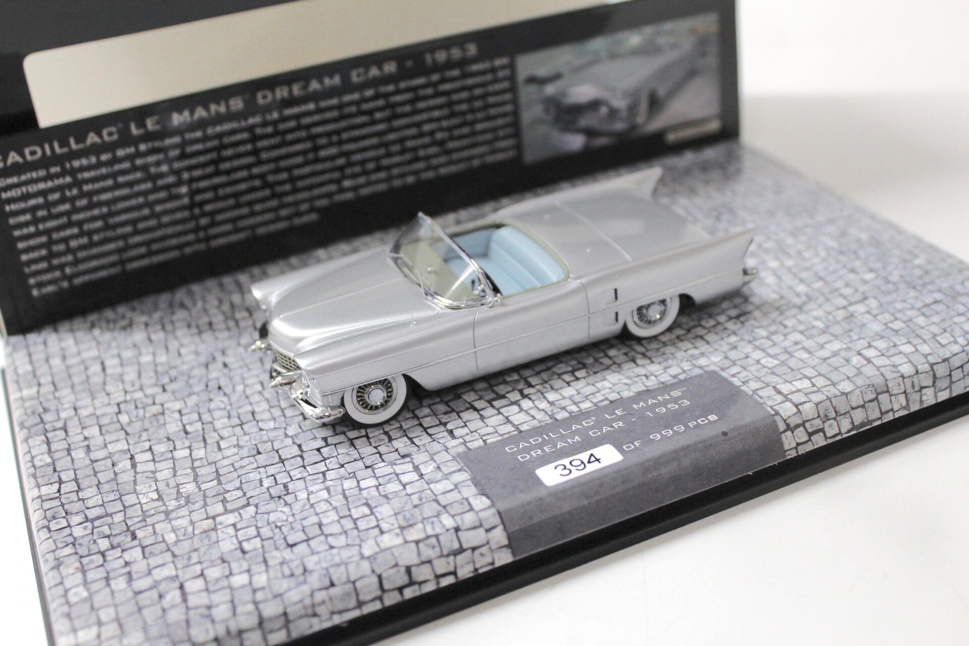 ID 48774 orig 1.jpg 1:43 Minichamps Cadillac Le Mans Dream Car 1953 silver