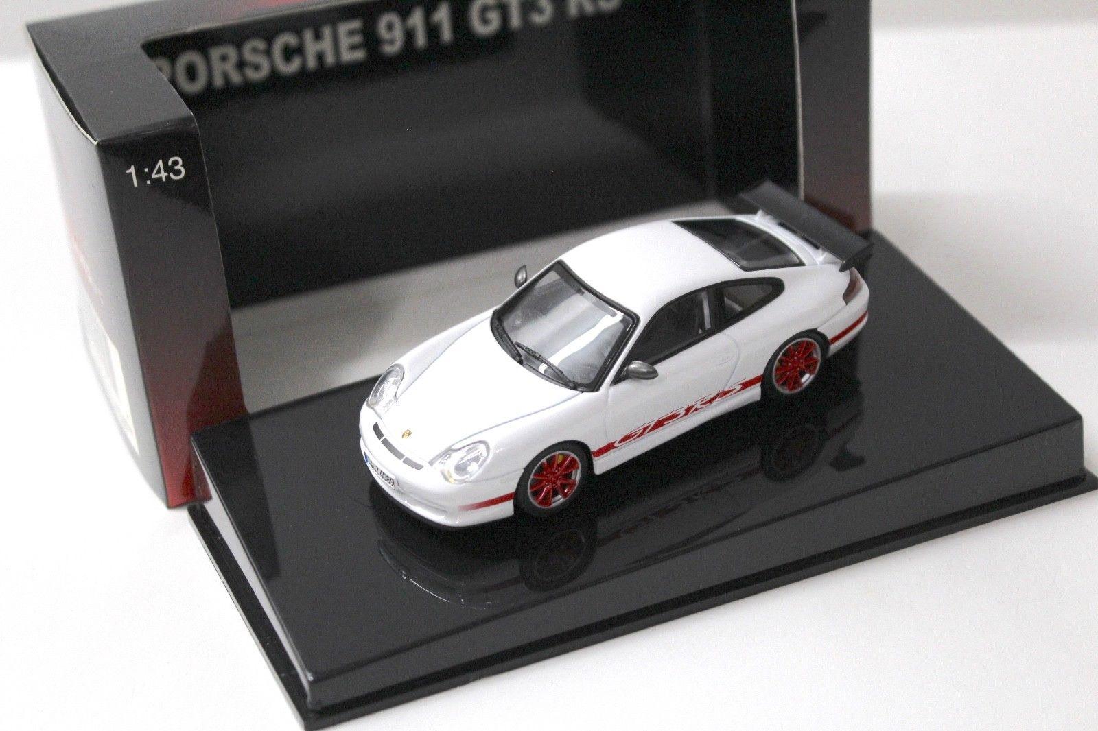 1:43 AUTOart Porsche 911 (996) GT3 RS white/ red