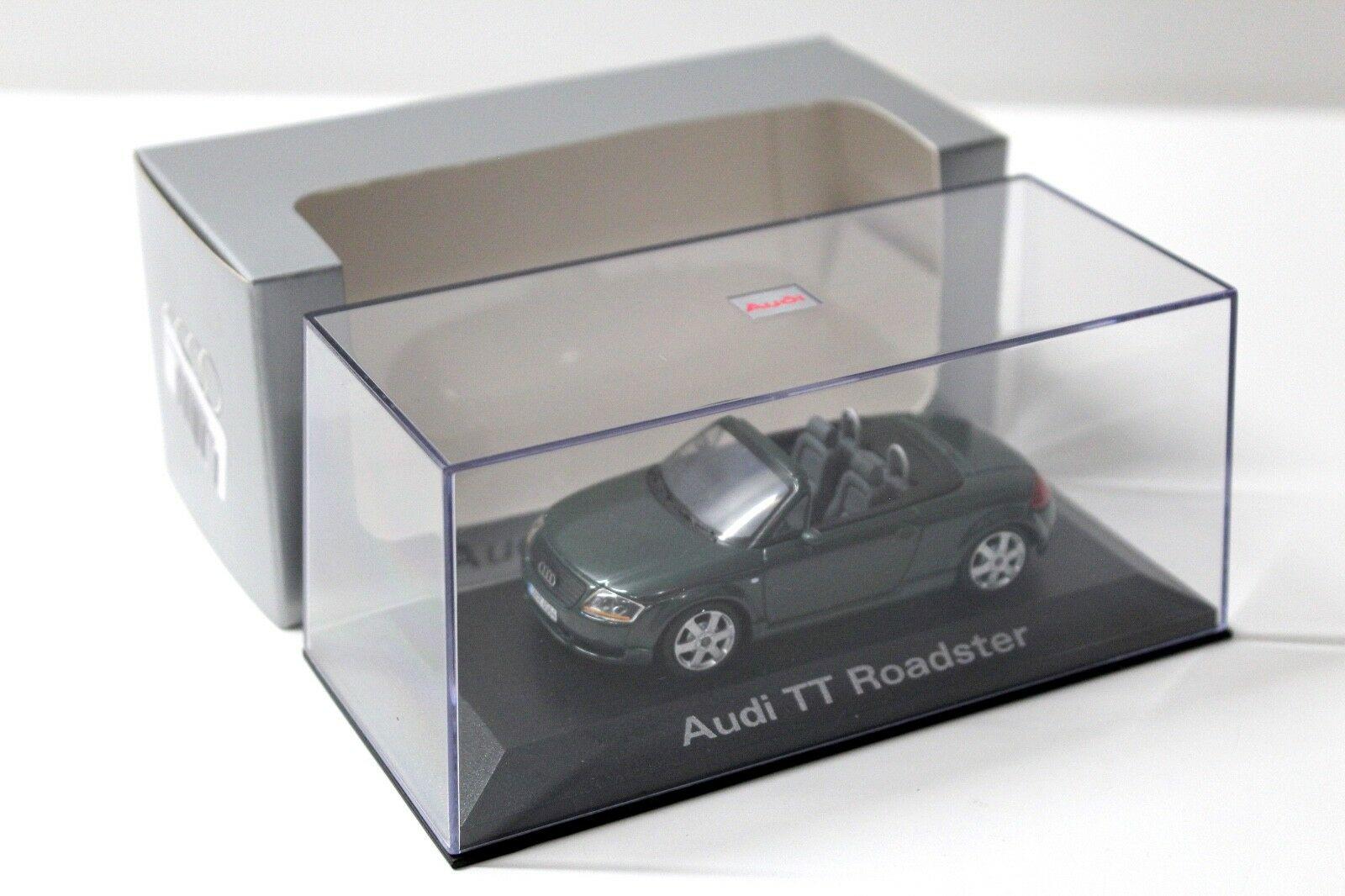 1:43 Minichamps Audi TT Roadster 8N dark green DEALER VERSION