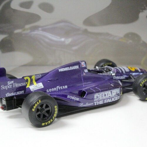 1:18 Maisto INDYCAR "DELTA THE FAUCET" purple #91