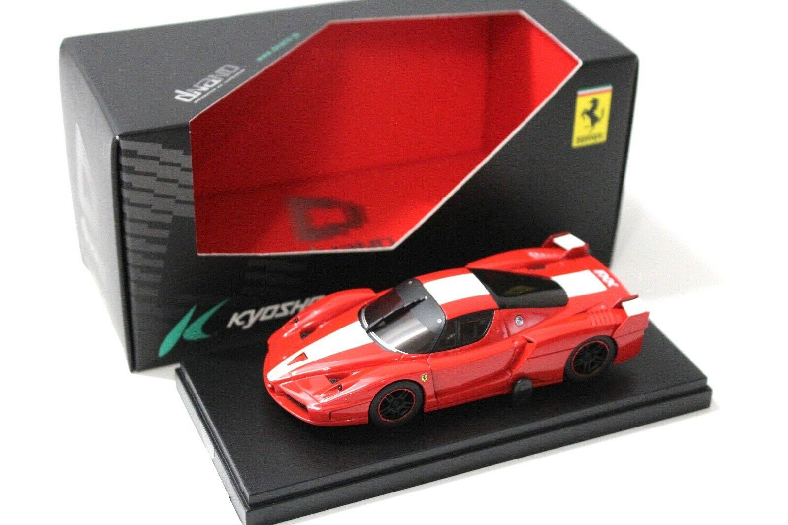 1:43 Kyosho dNano Ferrari FXX red/white