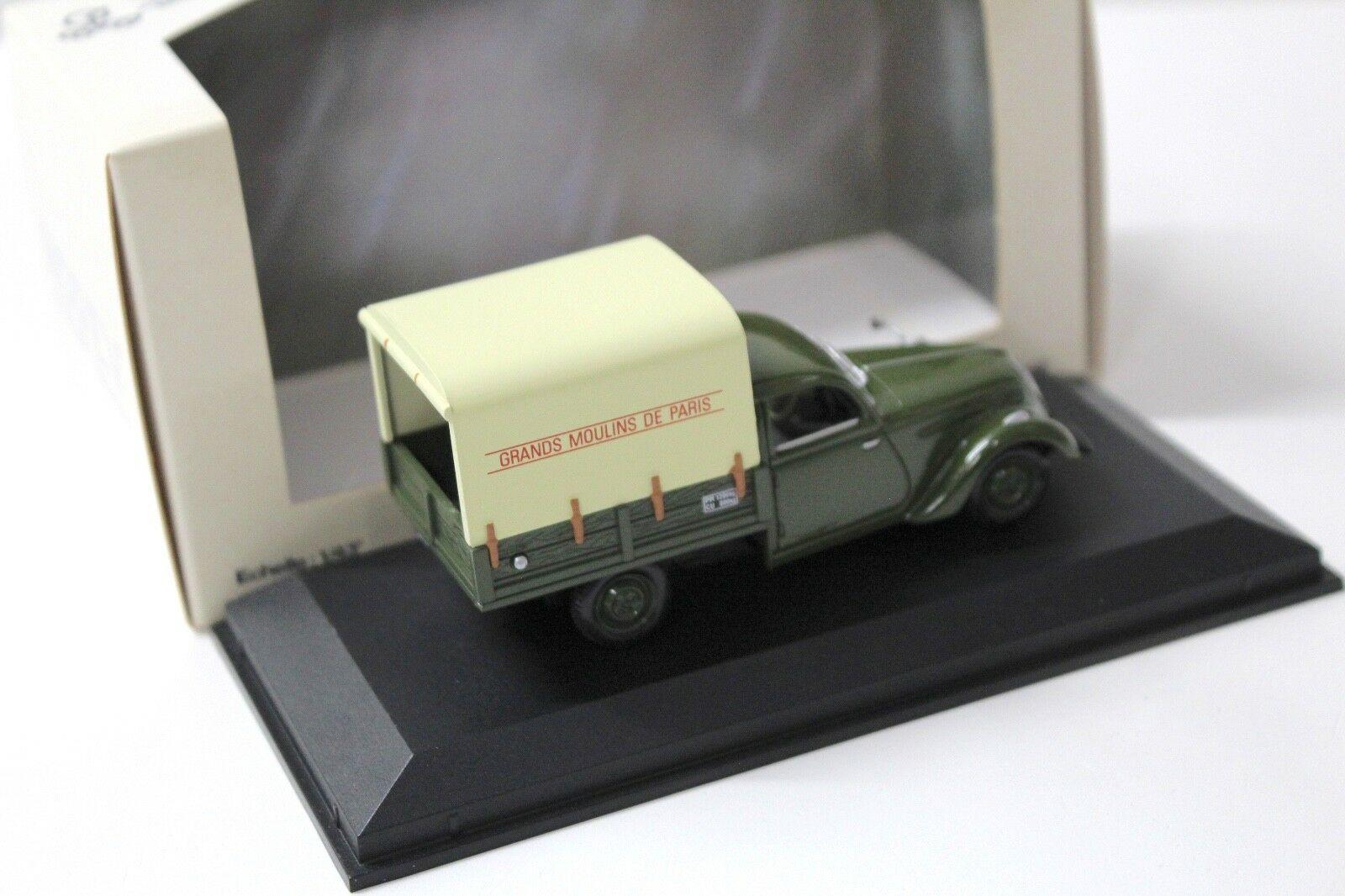 1:43 Norev Peugeot 202 Bachee Camionnette green Grands Paris