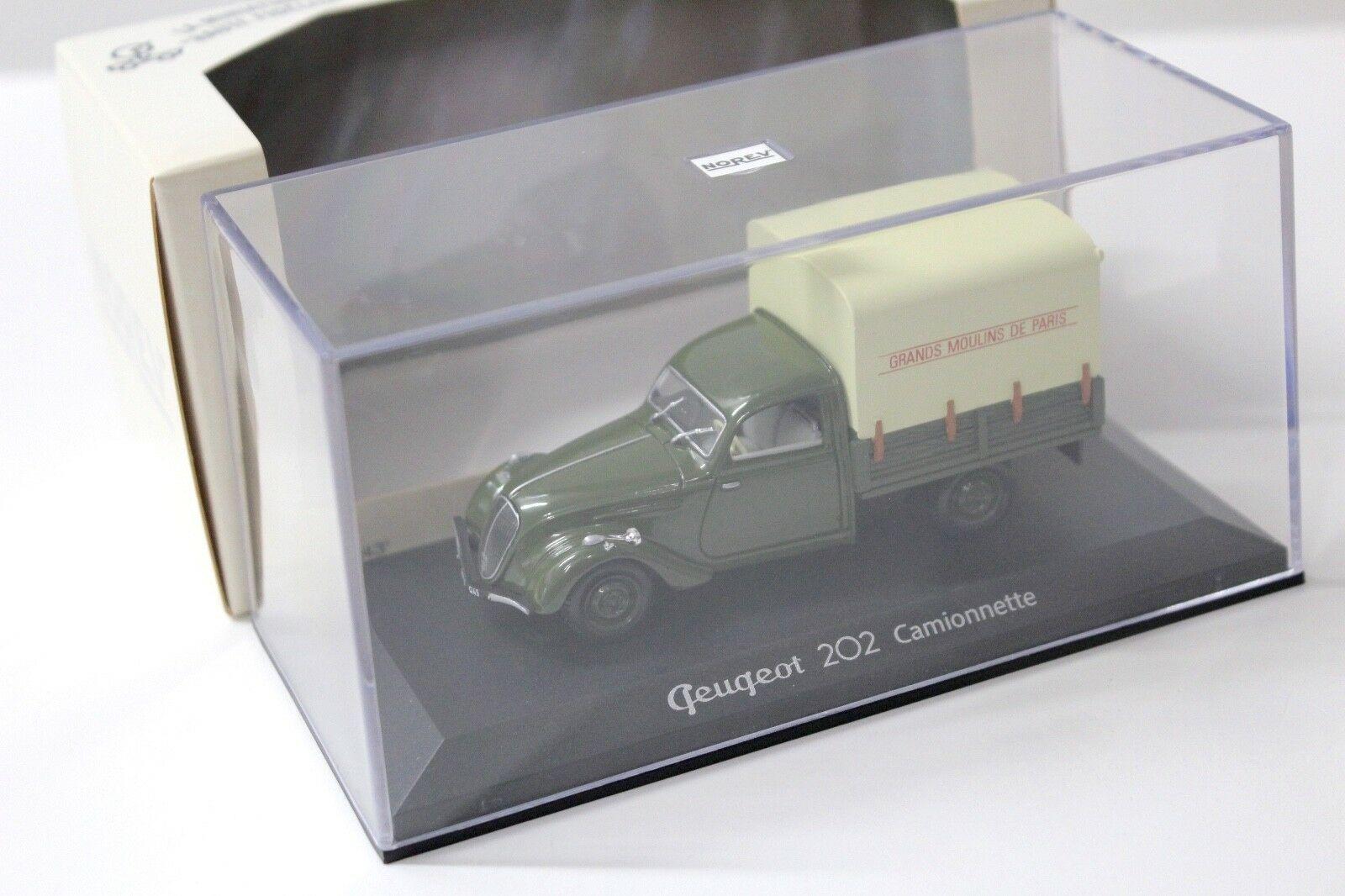 1:43 Norev Peugeot 202 Bachee Camionnette green Grands Paris