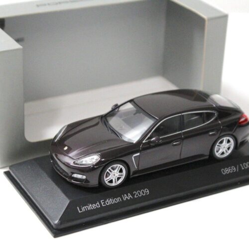 1:43 Minichamps Porsche Panamera Turbo IAA 2009 dark red DEALER VERSION