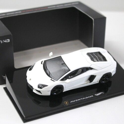 1:43 Hot Wheels Elite Lamborghini Aventador white