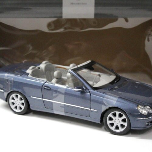 1:18 Kyosho Mercedes CLK Convertible blue DEALER VERSION