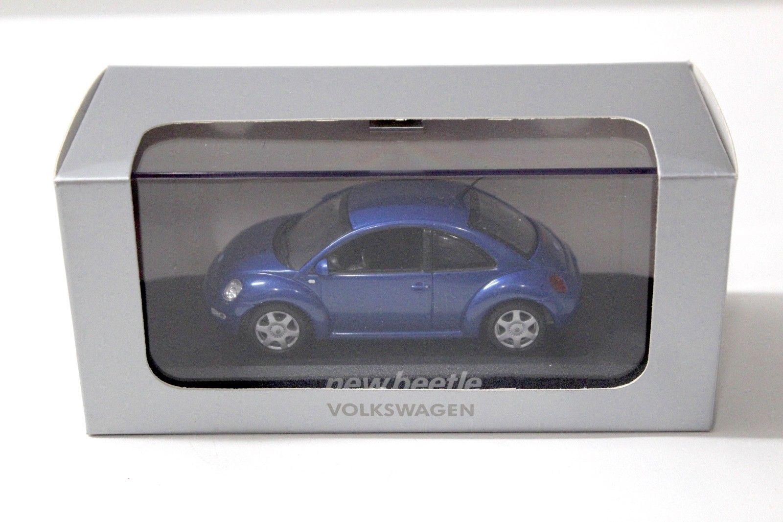 1:43 Minichamps Volkswagen VW New Beetle blue DEALER VERSION