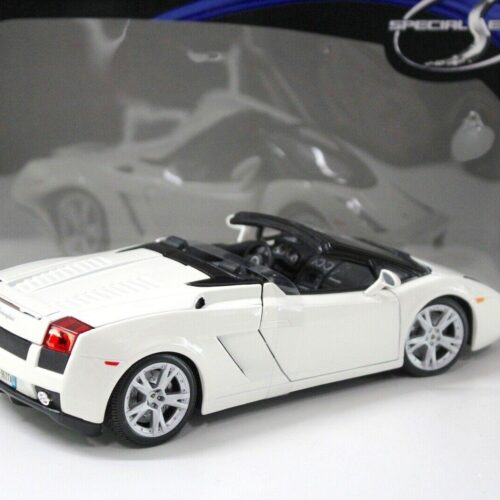 1:18 Maisto Lamborghini Gallardo Spyder white