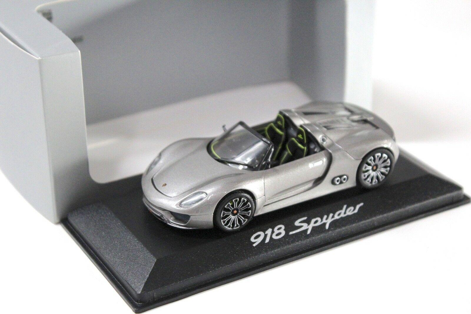 1:43 Minichamps Porsche 918 Spyder liquid-met. DEALER VERSION